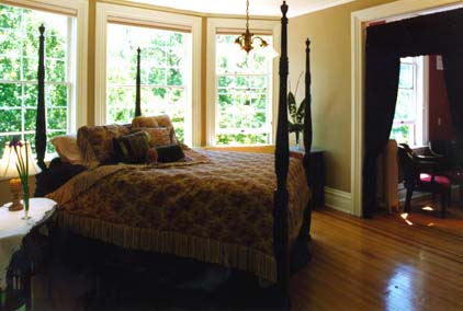 Gourmet breakfasts inn - Chinaberry Hill - A Luxury Urban B&B Experience.
